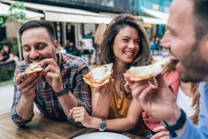 Friends with GI Issues eating