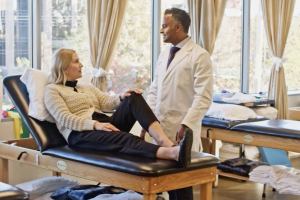 Summit Health orthopedic doctor treating a patient